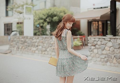 晚安心语:青春就是让你张扬的笑,也给你莫名的痛 (9)