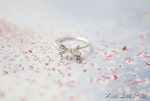 晚安心语:把眼泪留给最疼你的人,把微笑留给伤你最深的人 (5)